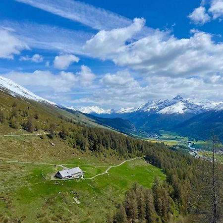 Bed and Breakfast Alp Es-Cha Dadour Madulain Exterior foto